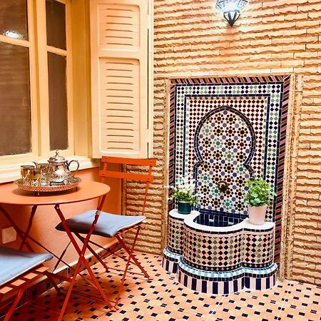 Apartment With Ac, Patio And Rooftop Appartement Climatise Avec Patio Et Toit Terrasse マラケシュ エクステリア 写真