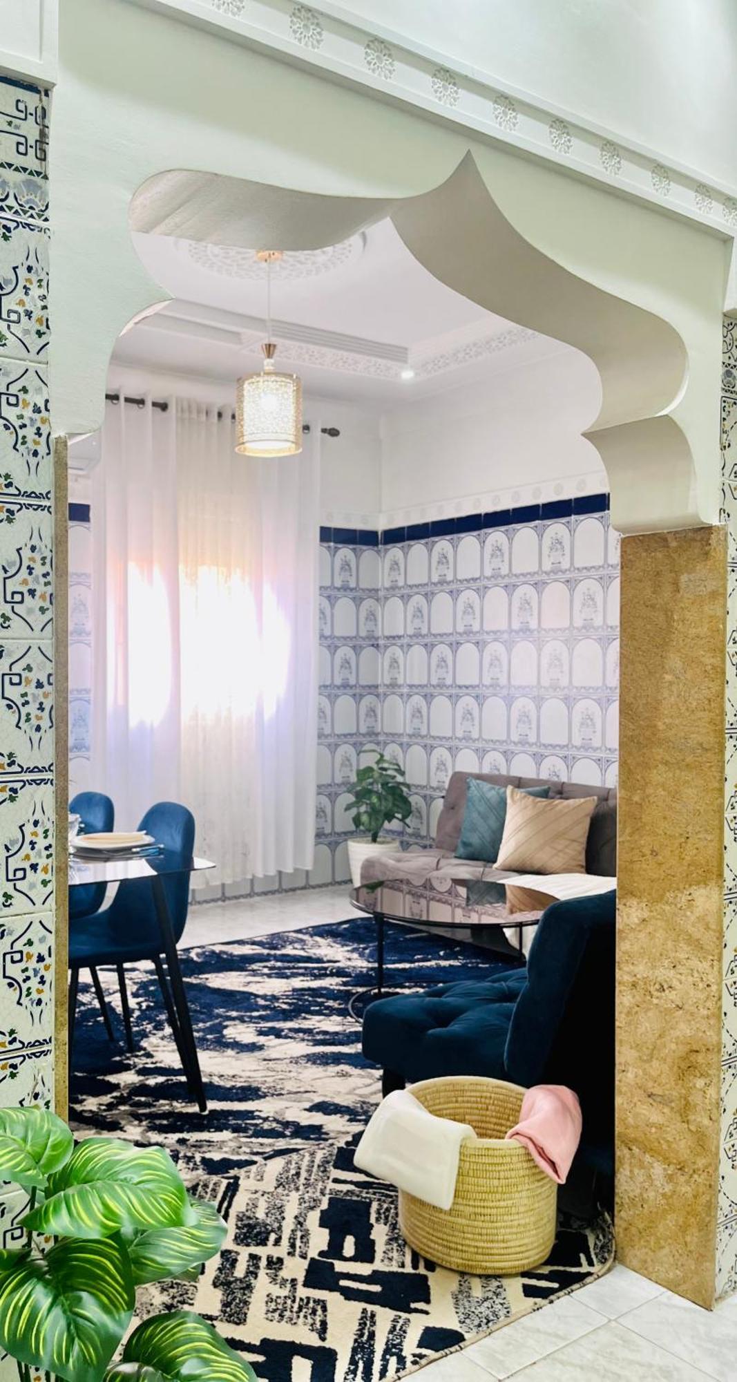 Apartment With Ac, Patio And Rooftop Appartement Climatise Avec Patio Et Toit Terrasse マラケシュ エクステリア 写真