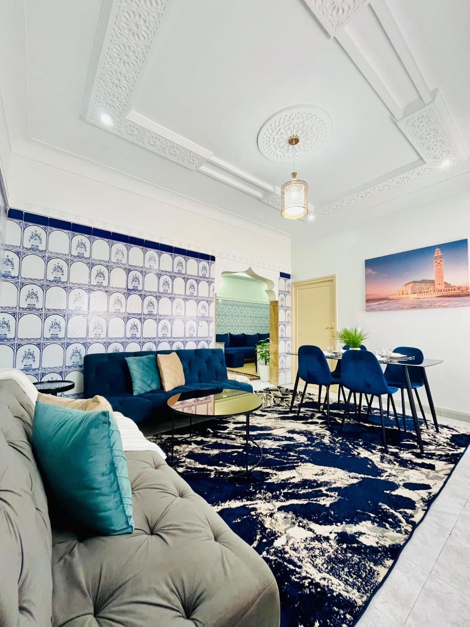Apartment With Ac, Patio And Rooftop Appartement Climatise Avec Patio Et Toit Terrasse マラケシュ エクステリア 写真